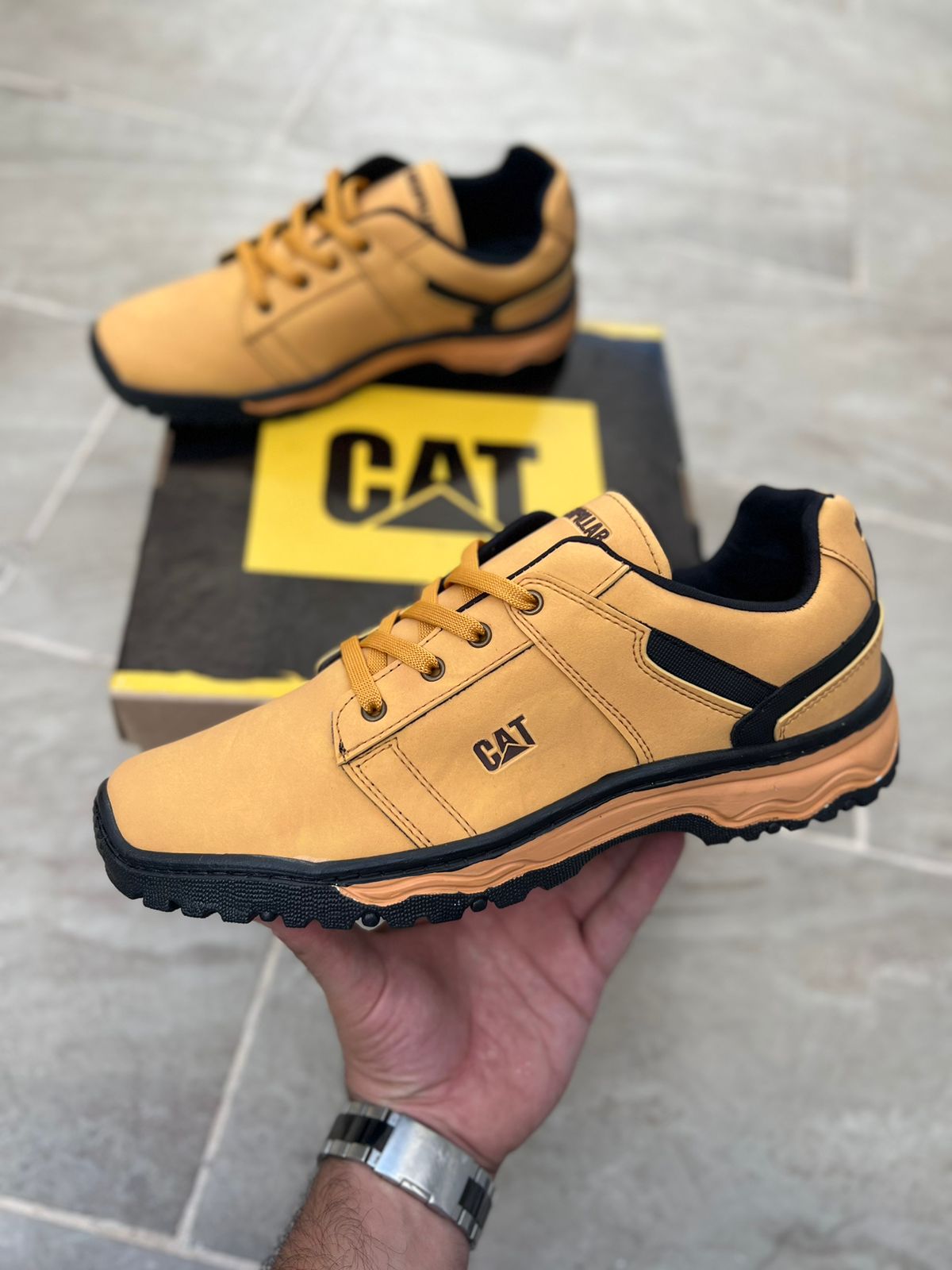 Vista 2 de CAT BOAT CAÑA BAJA + CAJA